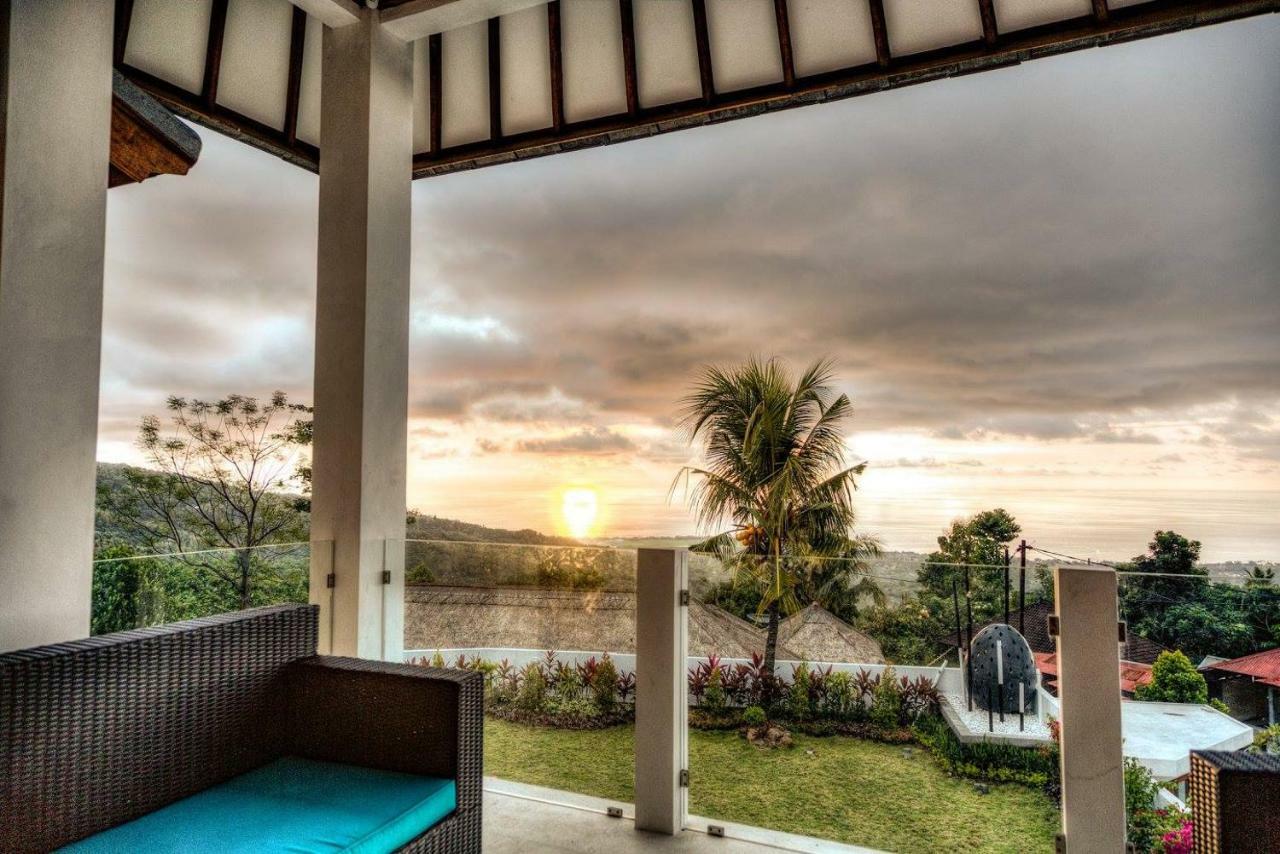 Villa Putih لوفينا المظهر الخارجي الصورة