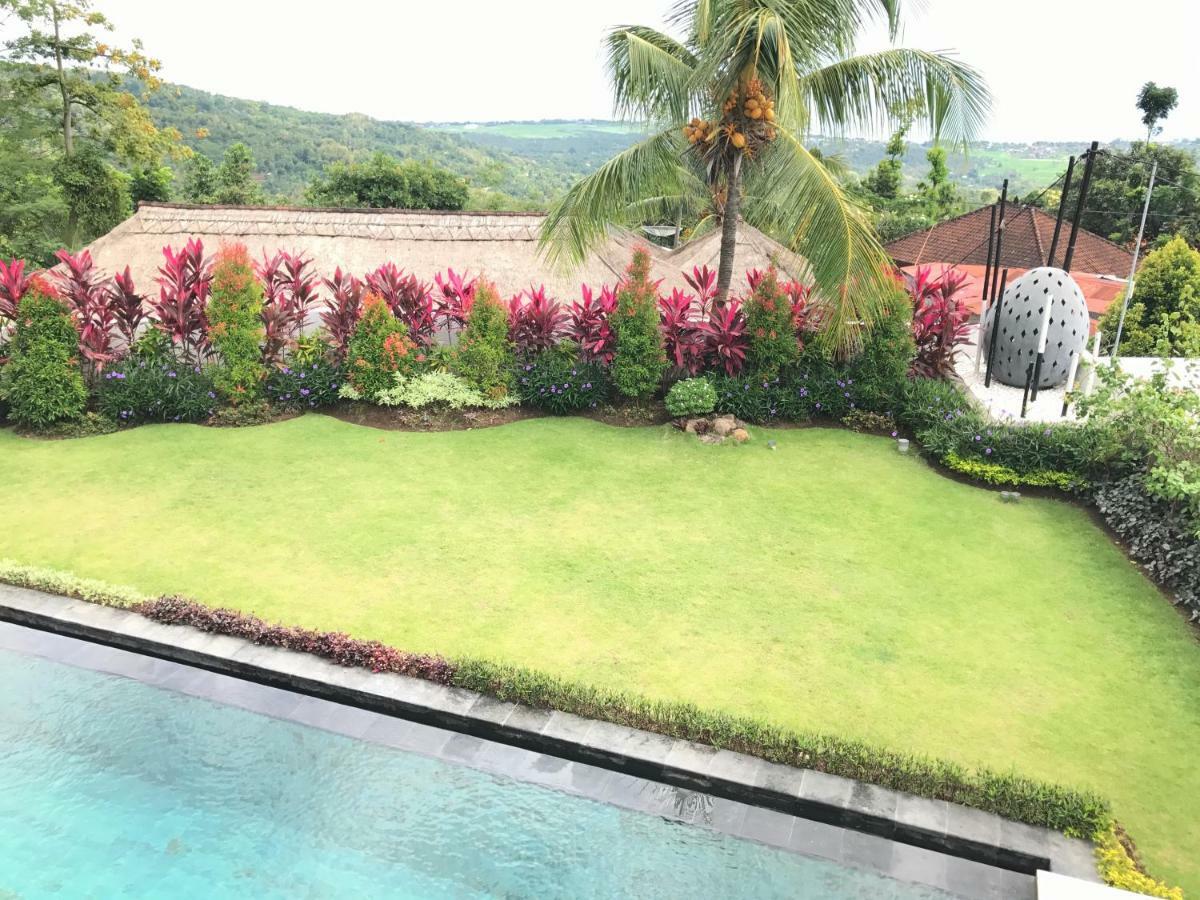 Villa Putih لوفينا المظهر الخارجي الصورة